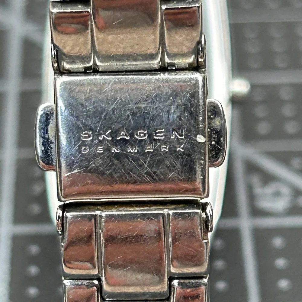 Skagen Denmark N519SGXC Womens‎ Watch Mother of Pearl Dial Stainless Steel Link